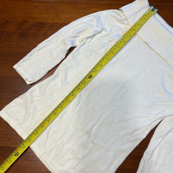 Ann Taylor Sweater - Picture 6 of 7